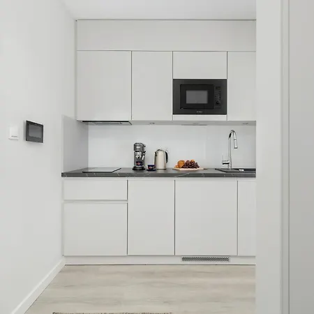 Aparthotel In The Centre Of Szymony By Renters 4*