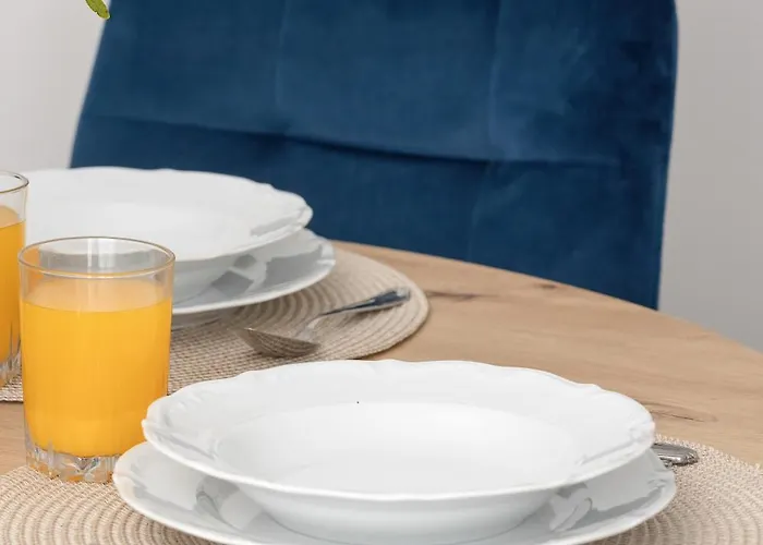 In The Centre Of Szymony By Renters